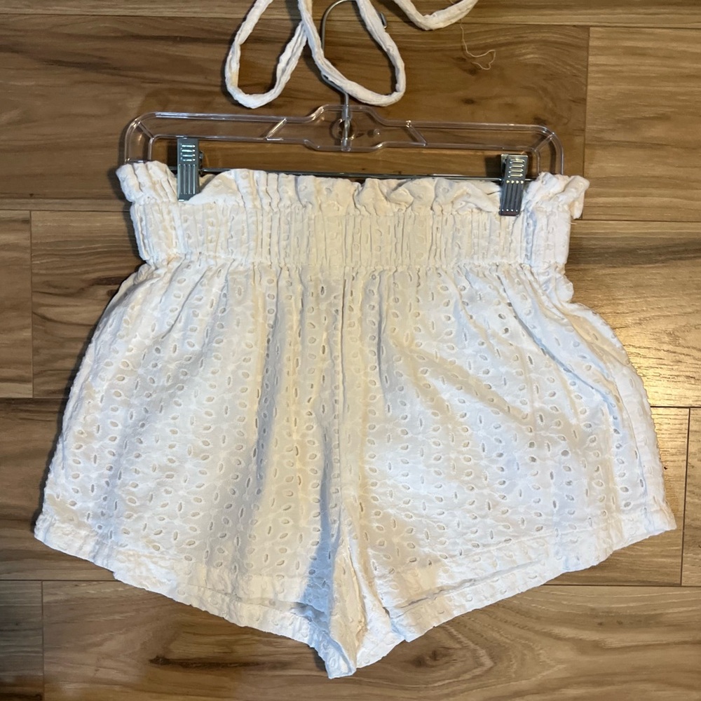 SHEIN White Eyelet Top and Shorts Set - Picture 3 of 5